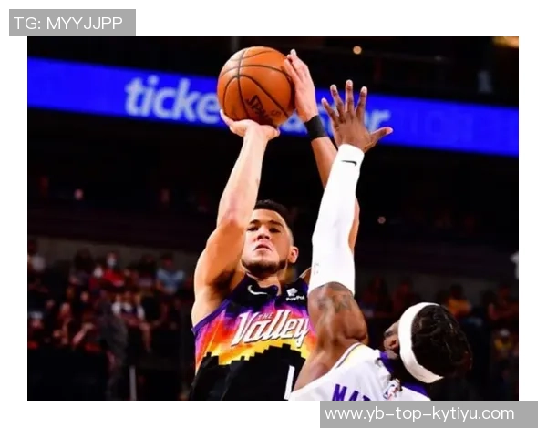 布克谈全明星入选经历感谢球队表现助力个人荣誉 布克谈全明星入选经历感谢球队表现助力个人荣誉