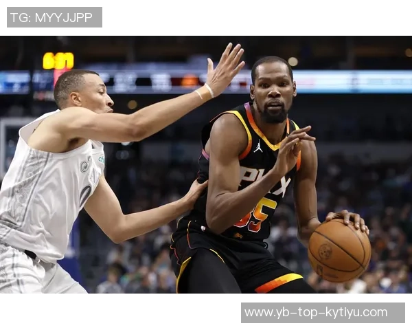 杜兰特首节状态低迷全场13投仅6中贡献15分4篮板2助攻1盖帽 杜兰特首节状态低迷全场13投仅6中贡献15分4篮板2助攻1盖帽