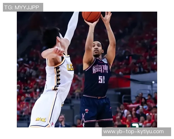 亨特表现低迷仅得4分加时赛被弃用球队遭遇失利